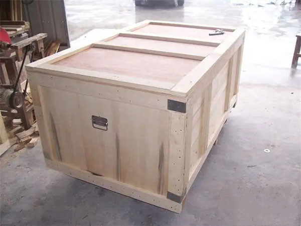 集裝箱運(yùn)武漢出口木箱，咋擺咋固定才穩(wěn)當(dāng)不出錯(cuò)？